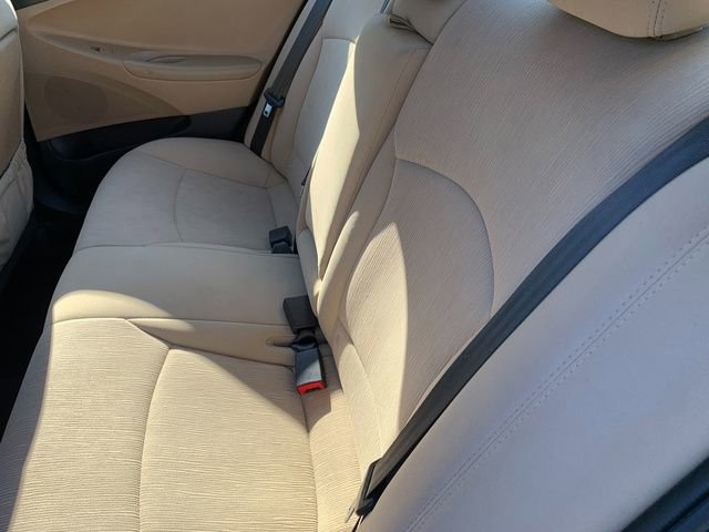 Used 2013 Hyundai Sonata GLS FWD image 17