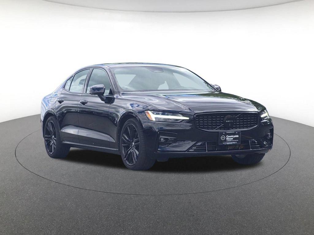 Used 2024 Volvo S60 B5 Plus w/ Climate Package FWD image 3