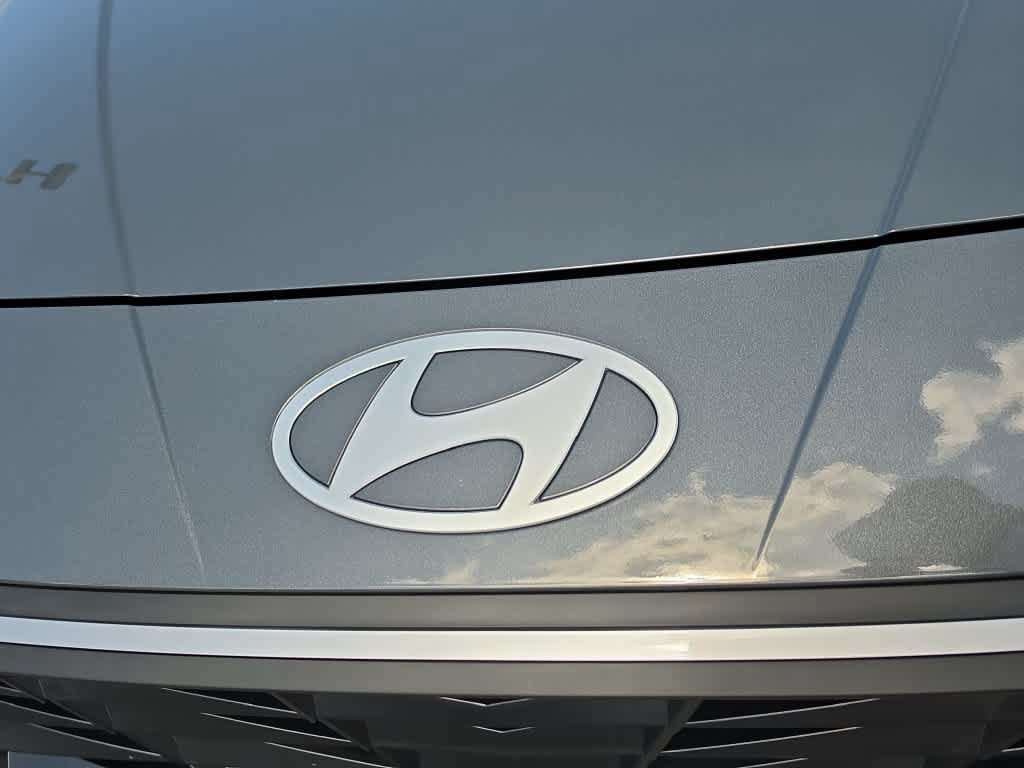 New 2026 Hyundai Elantra SEL Sport FWD image 12