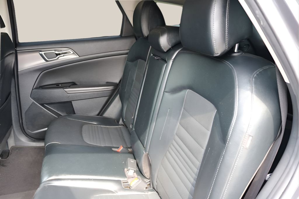 Used 2024 Kia Sportage SX FWD image 15