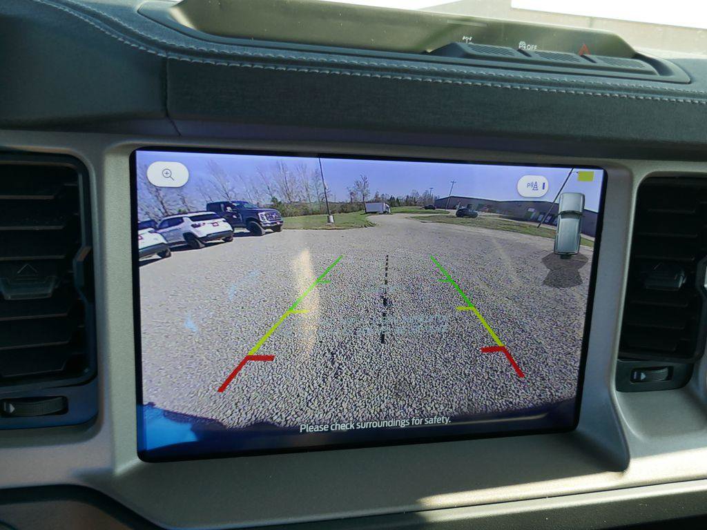 New 2026 Ford Bronco Outer Banks w/ Black Appearance Package image 24