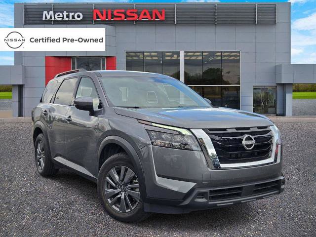 Certified 2025 Nissan Pathfinder SV FWD image 1