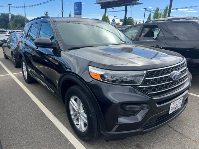 Used 2020 Ford Explorer XLT w/ Comfort Package image 4