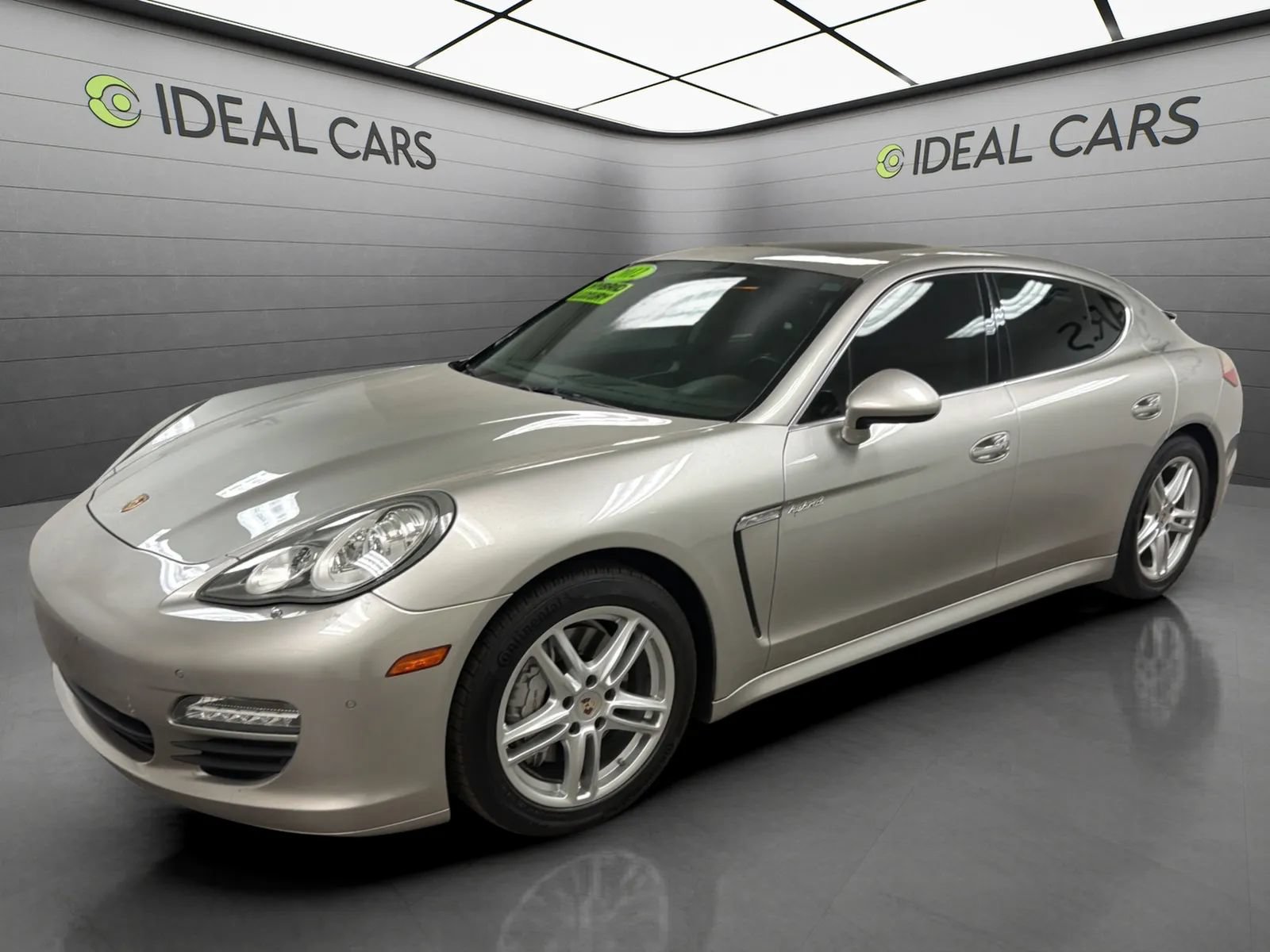Used 2012 Porsche Panamera S RWD image 1