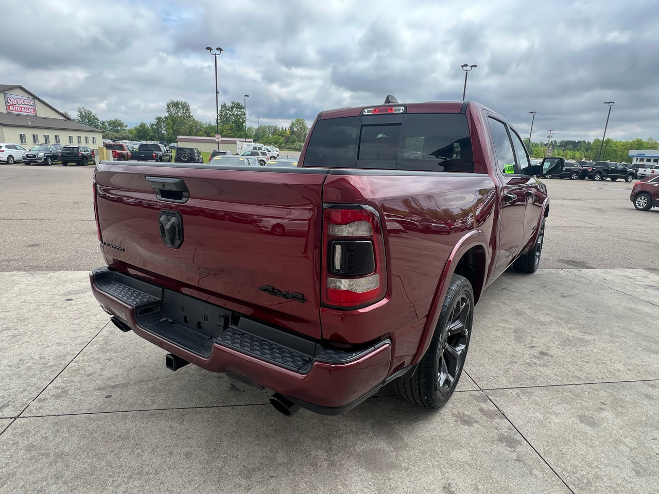 Used 2023 RAM 1500 Limited w/ Night Edition image 5