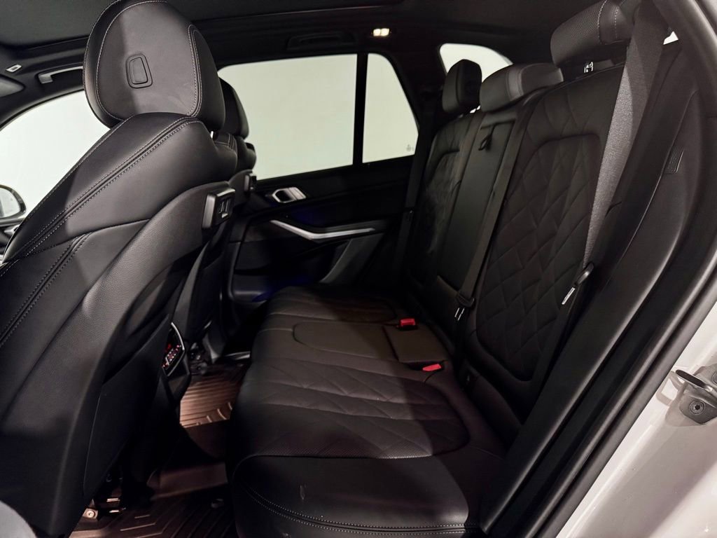 Used 2023 BMW X5 xDrive40i w/ Premium Package image 27