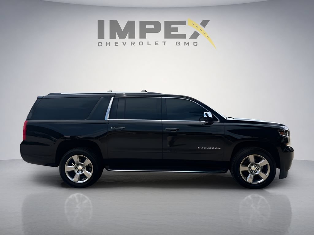 Used 2018 Chevrolet Suburban Premier AWD/4WD image 6