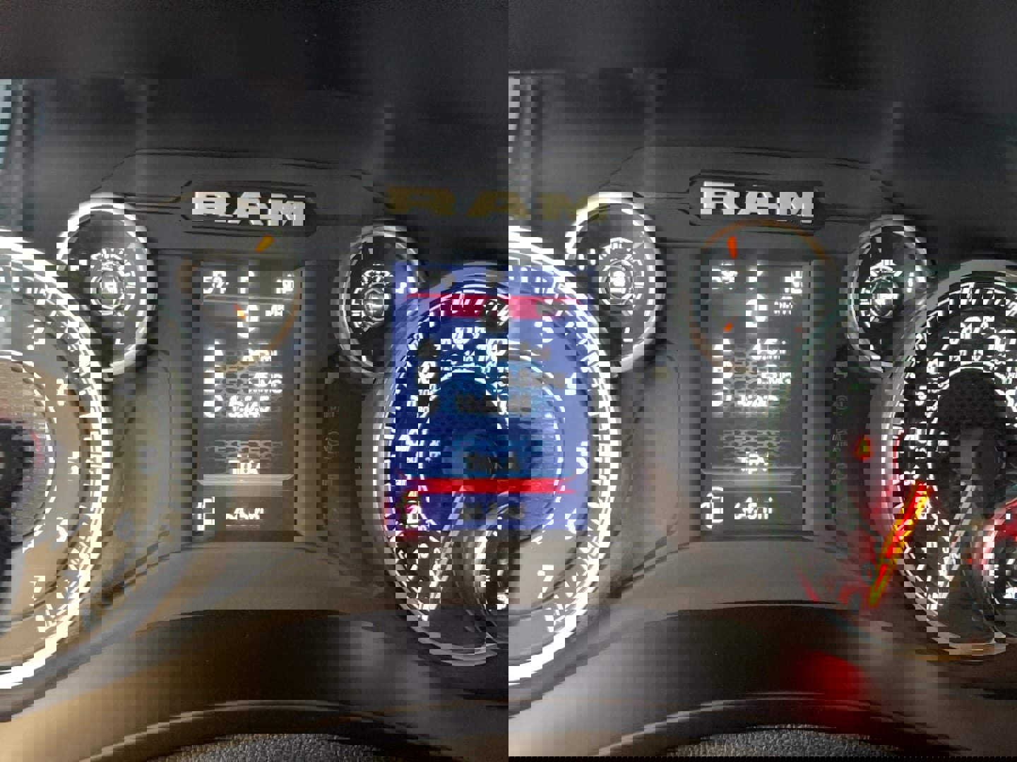 Used 2024 RAM 3500 Tradesman w/ Towing Technology Group image 13