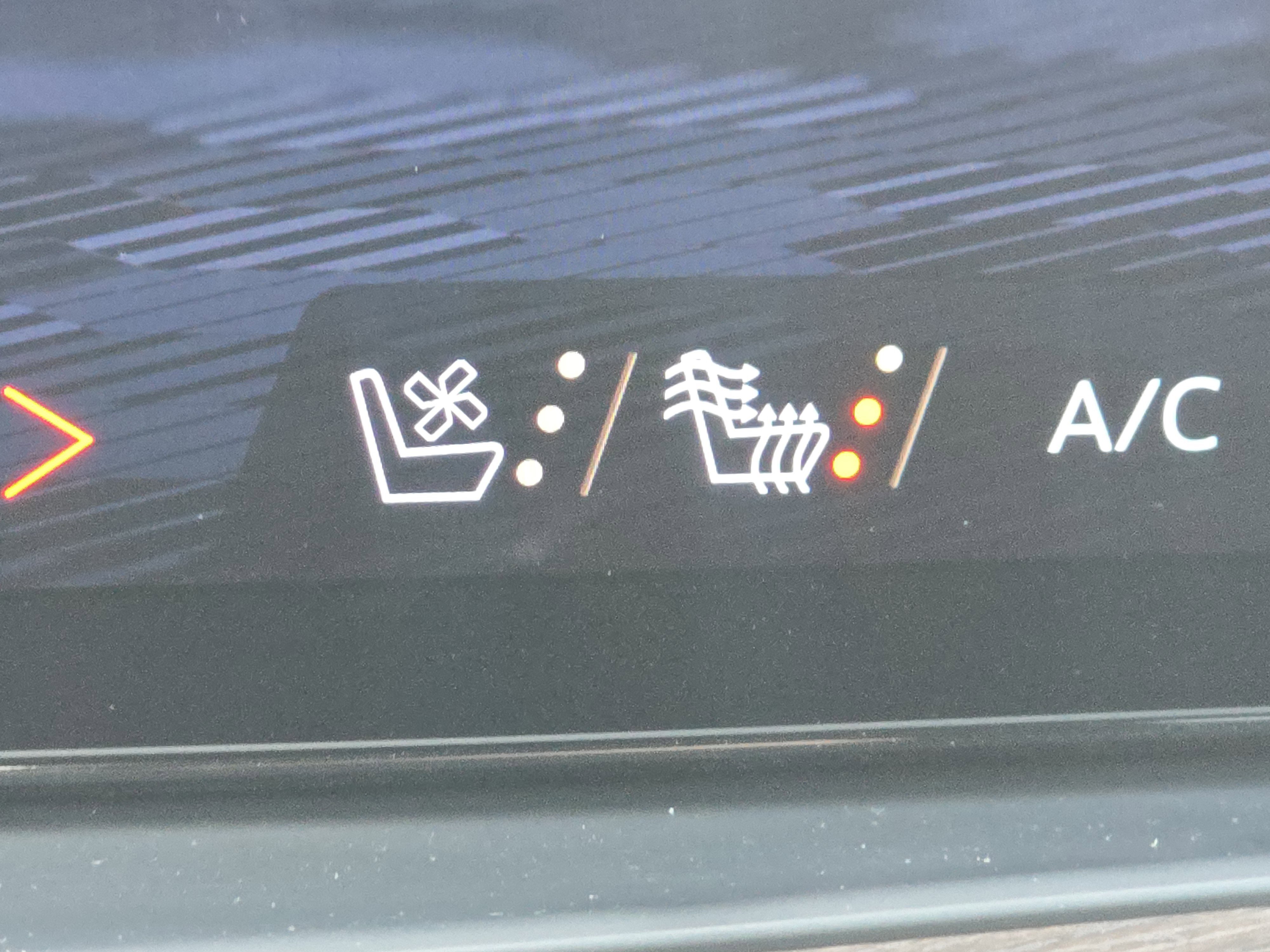 New 2025 Chevrolet Suburban Premier image 21