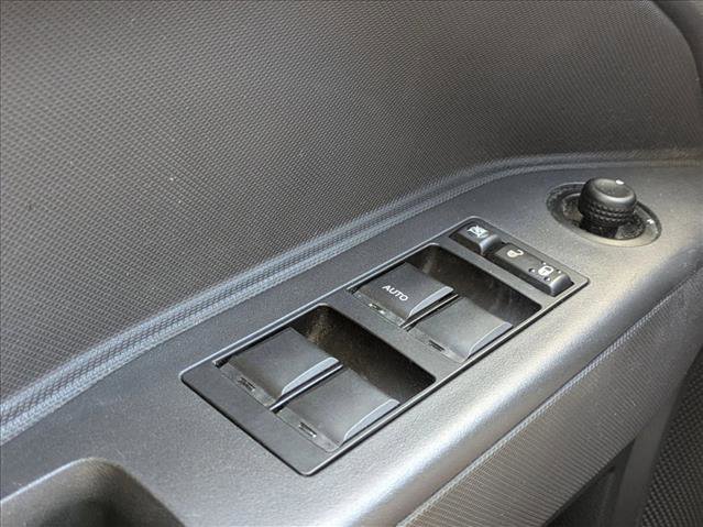 Used 2009 Dodge Caliber SXT image 11