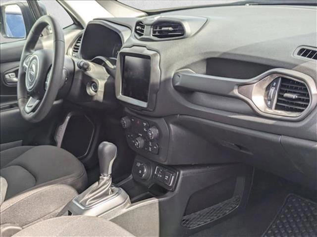 Used 2023 Jeep Renegade Latitude image 21