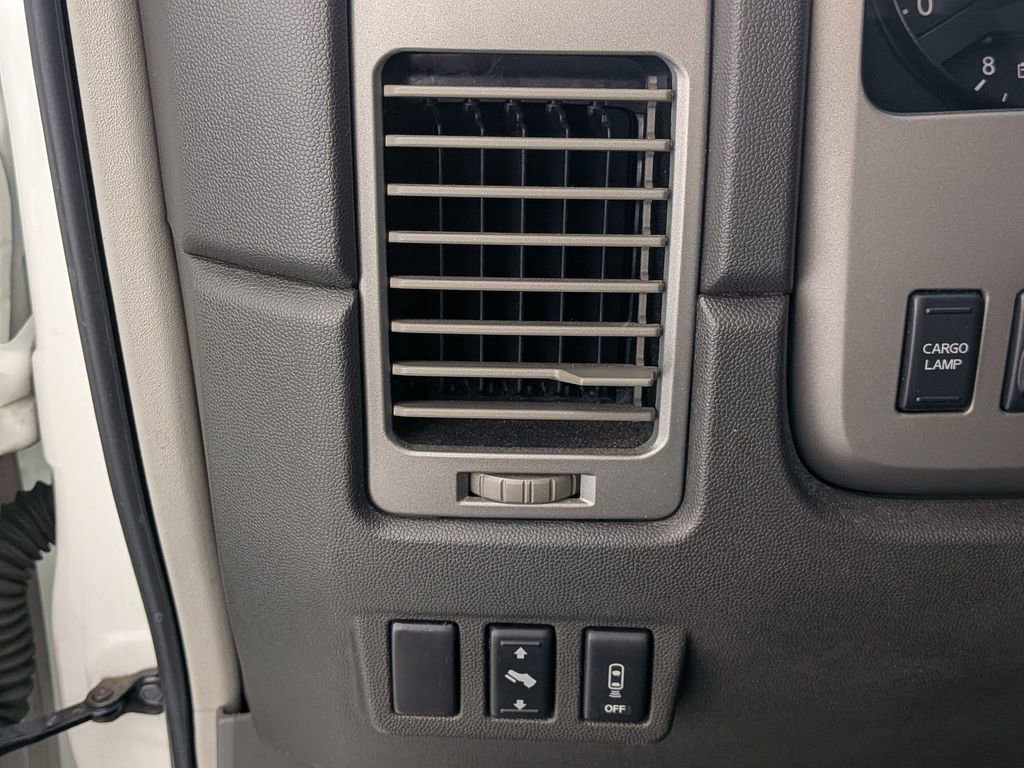 Used 2006 Nissan Titan SE RWD image 12