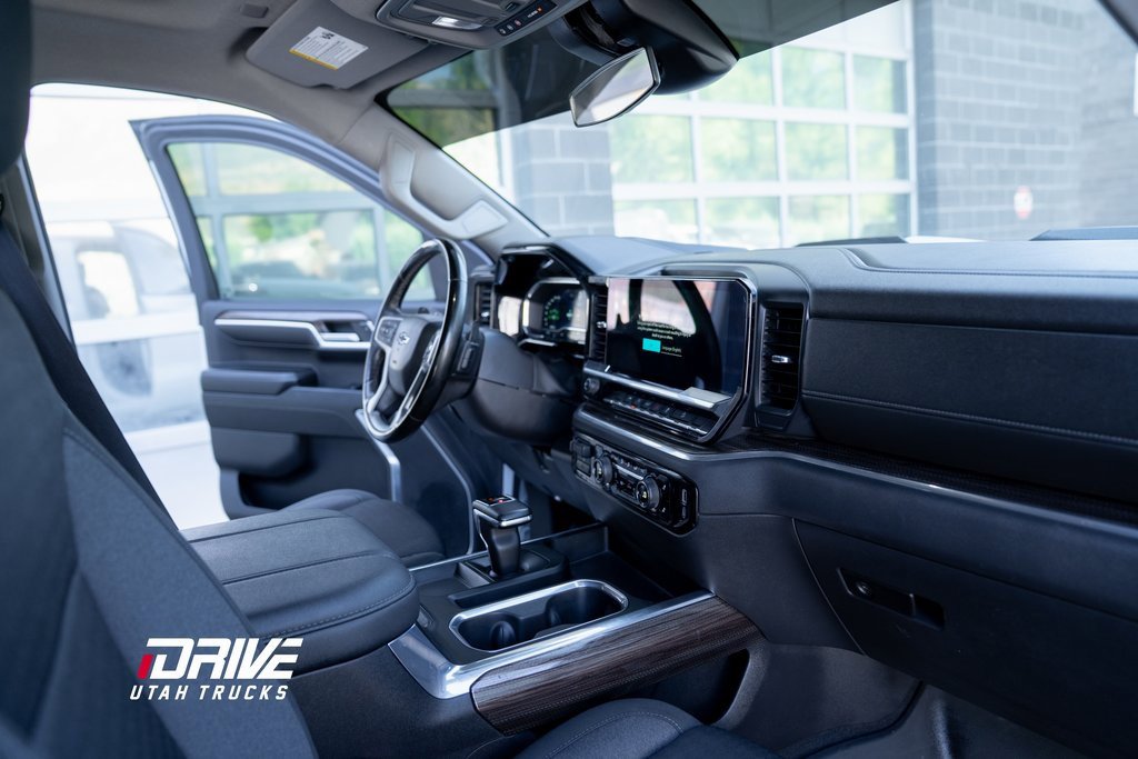 Used 2023 Chevrolet Silverado 1500 LT Trail Boss w/ Protection Package image 22