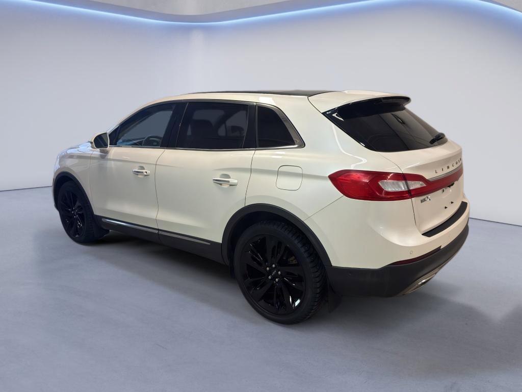 Used 2017 Lincoln MKX Reserve AWD/4WD image 4