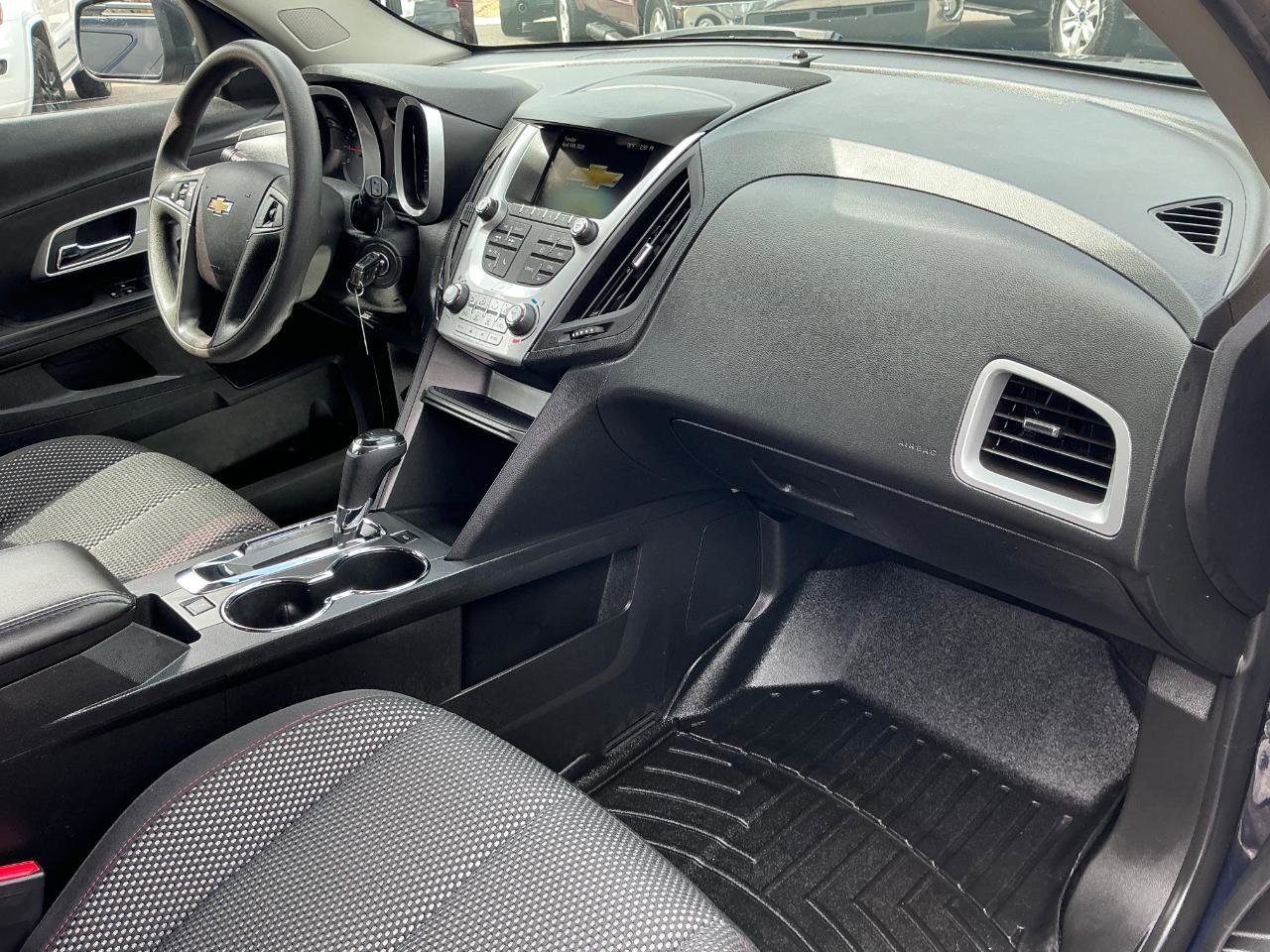 Used 2016 Chevrolet Equinox LS FWD image 9