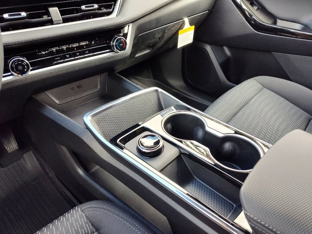 New 2026 Chevrolet Equinox LT w/ Safety and Technology Package image 14