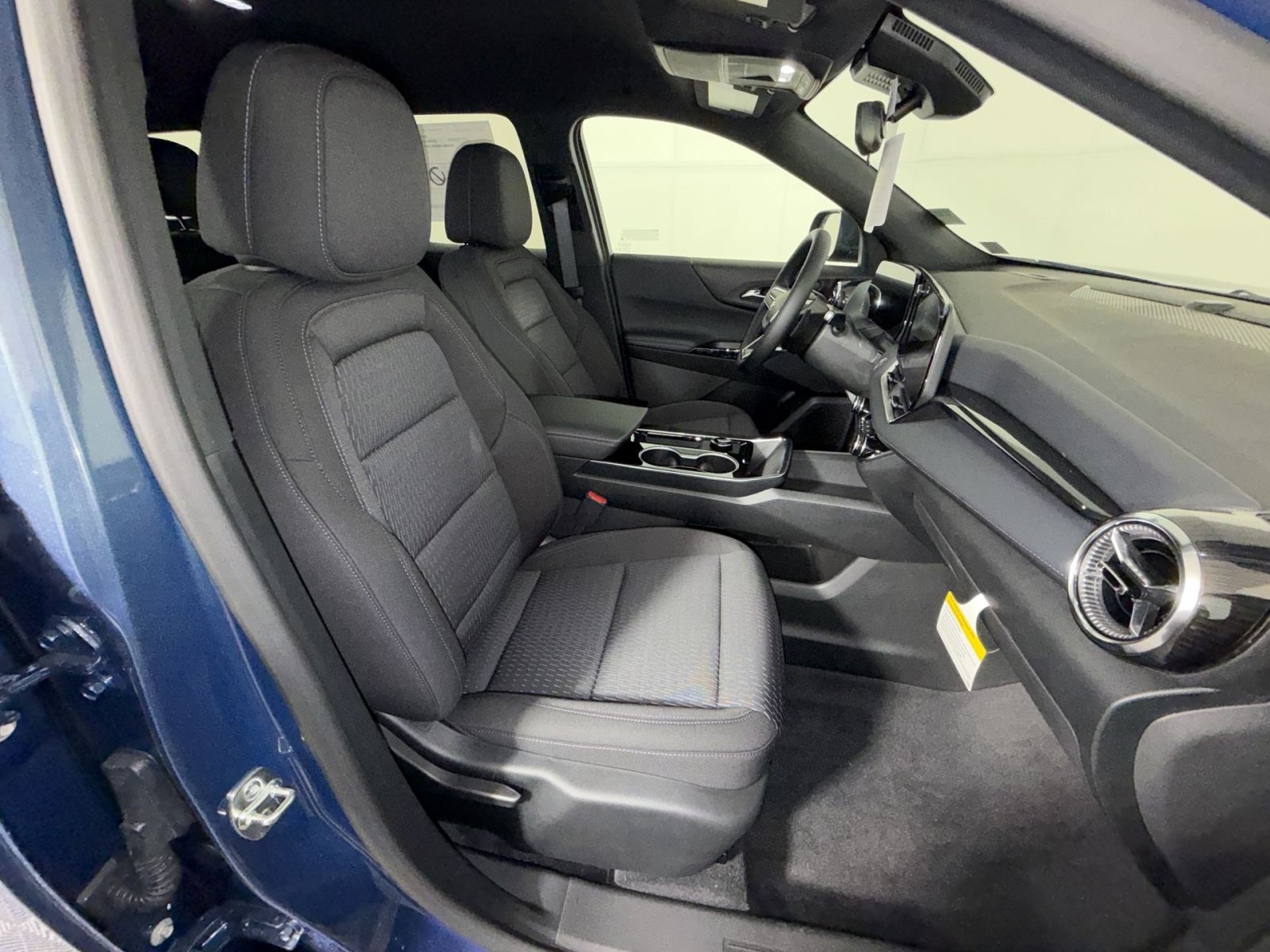 New 2027 Chevrolet Equinox LT FWD image 26