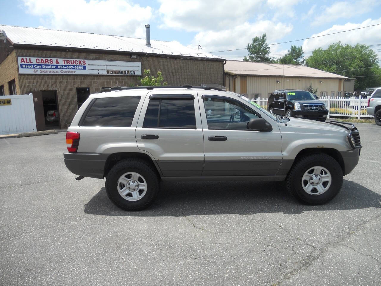 Used 2004 Jeep Grand Cherokee Laredo w/ Convenience Group AWD/4WD image 7