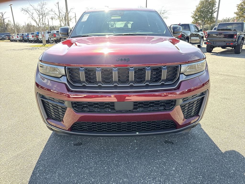 New 2026 Jeep Grand Cherokee Altitude AWD/4WD image 7