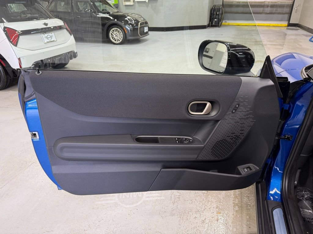 Certified 2025 MINI Cooper S image 7