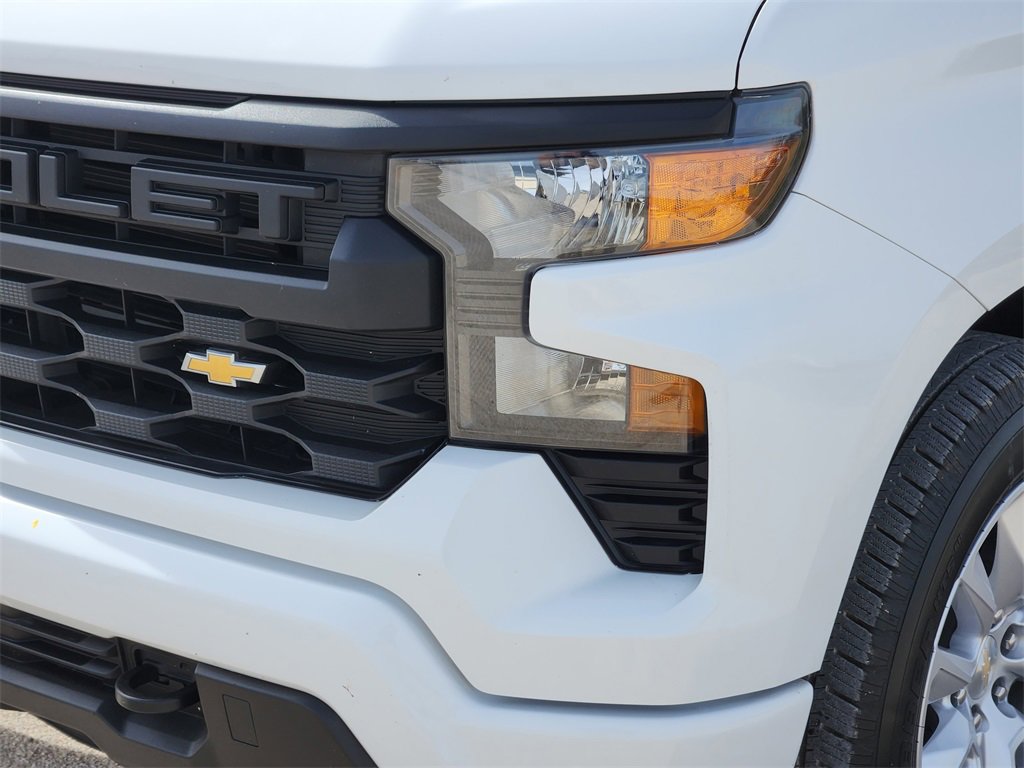 Used 2022 Chevrolet Silverado 1500 Custom image 9