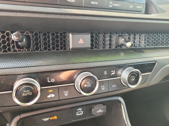 Used 2025 Honda CR-V LX image 24
