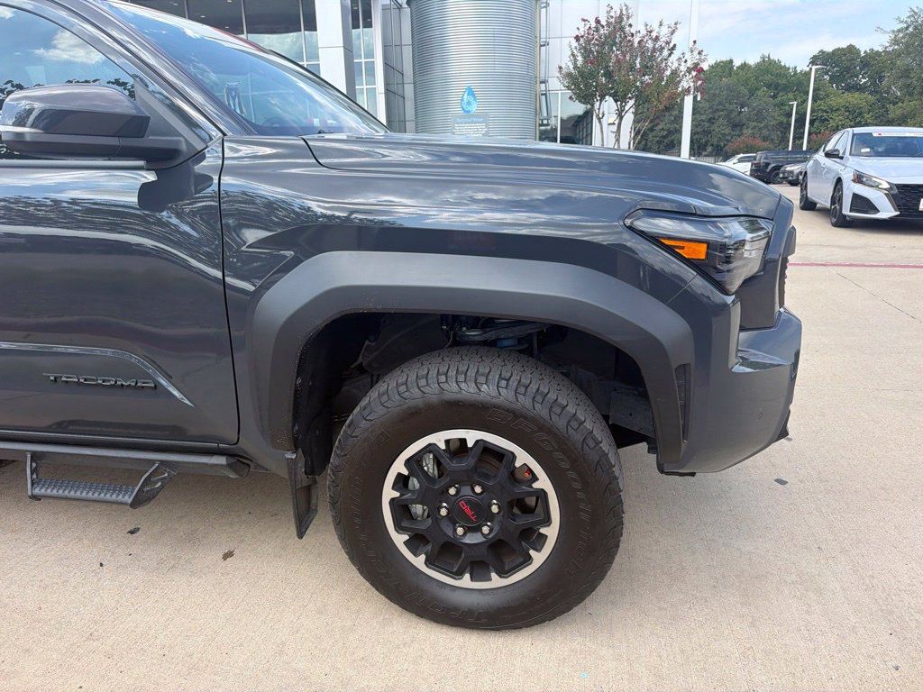 Used 2024 Toyota Tacoma TRD Off-Road w/ TRD Off Road Upgrade Package AWD/4WD image 17