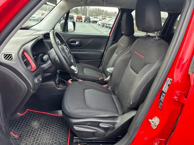 Used 2017 Jeep Renegade Trailhawk image 14