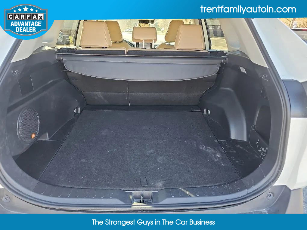 Used 2021 Toyota RAV4 XLE Premium image 16