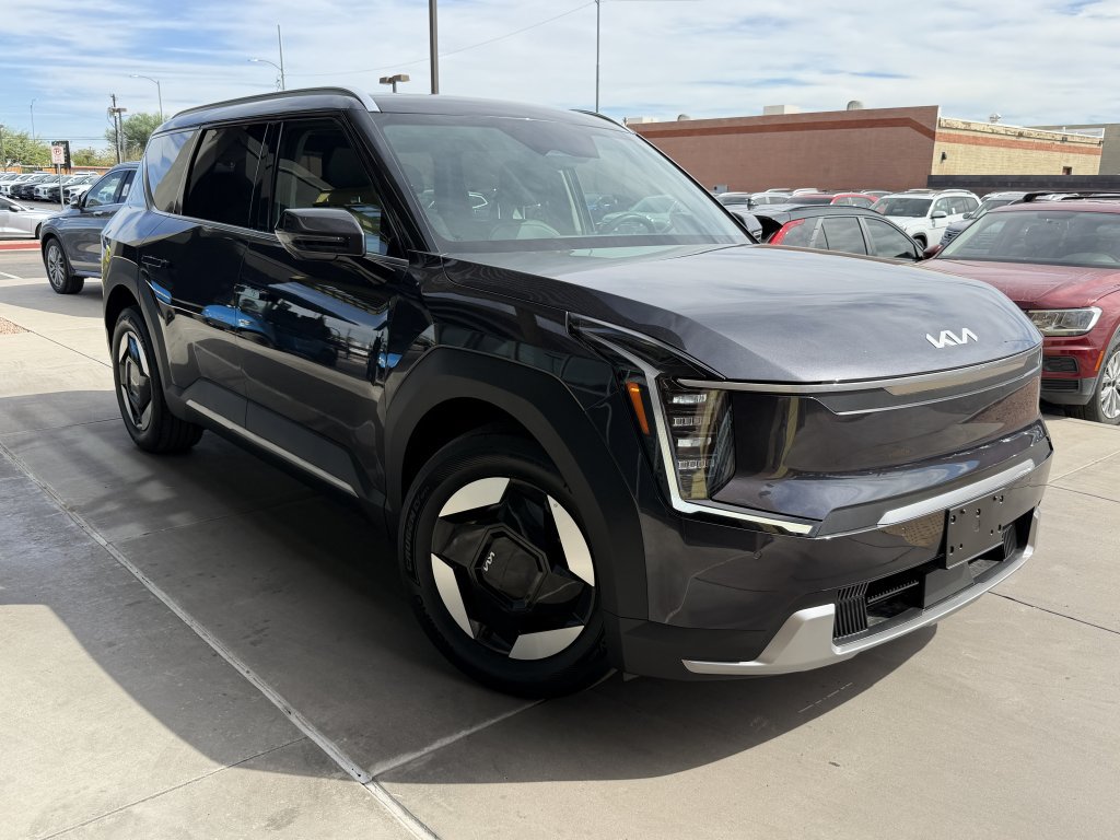 Used 2025 Kia EV9 Wind AWD/4WD image 6