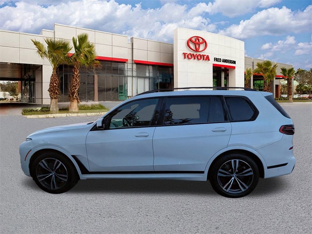 Used 2023 BMW X7 xDrive40i w/ Executive Package image 7