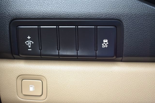 Used 2017 Kia Sedona EX FWD image 21