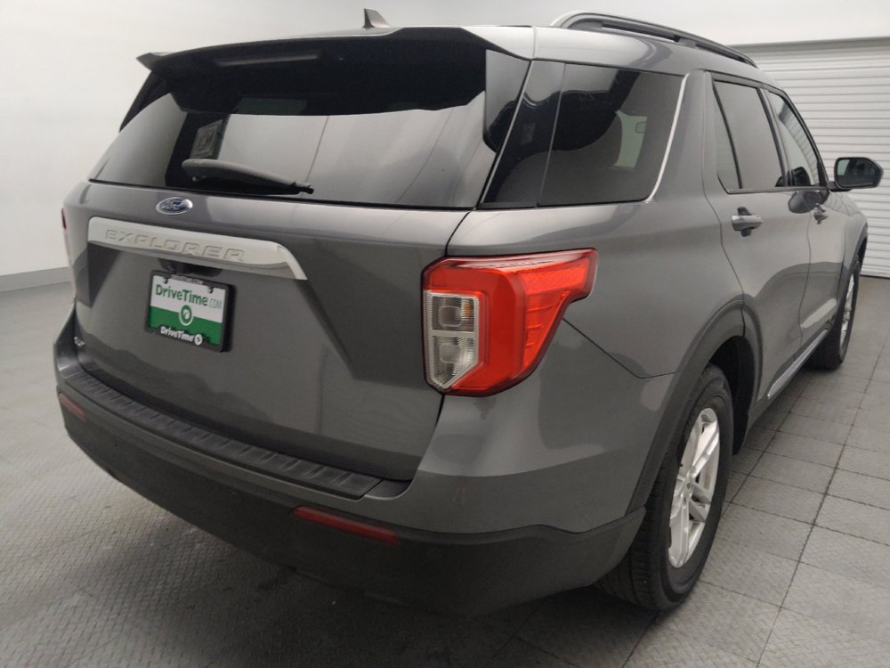 Used 2021 Ford Explorer XLT RWD image 9