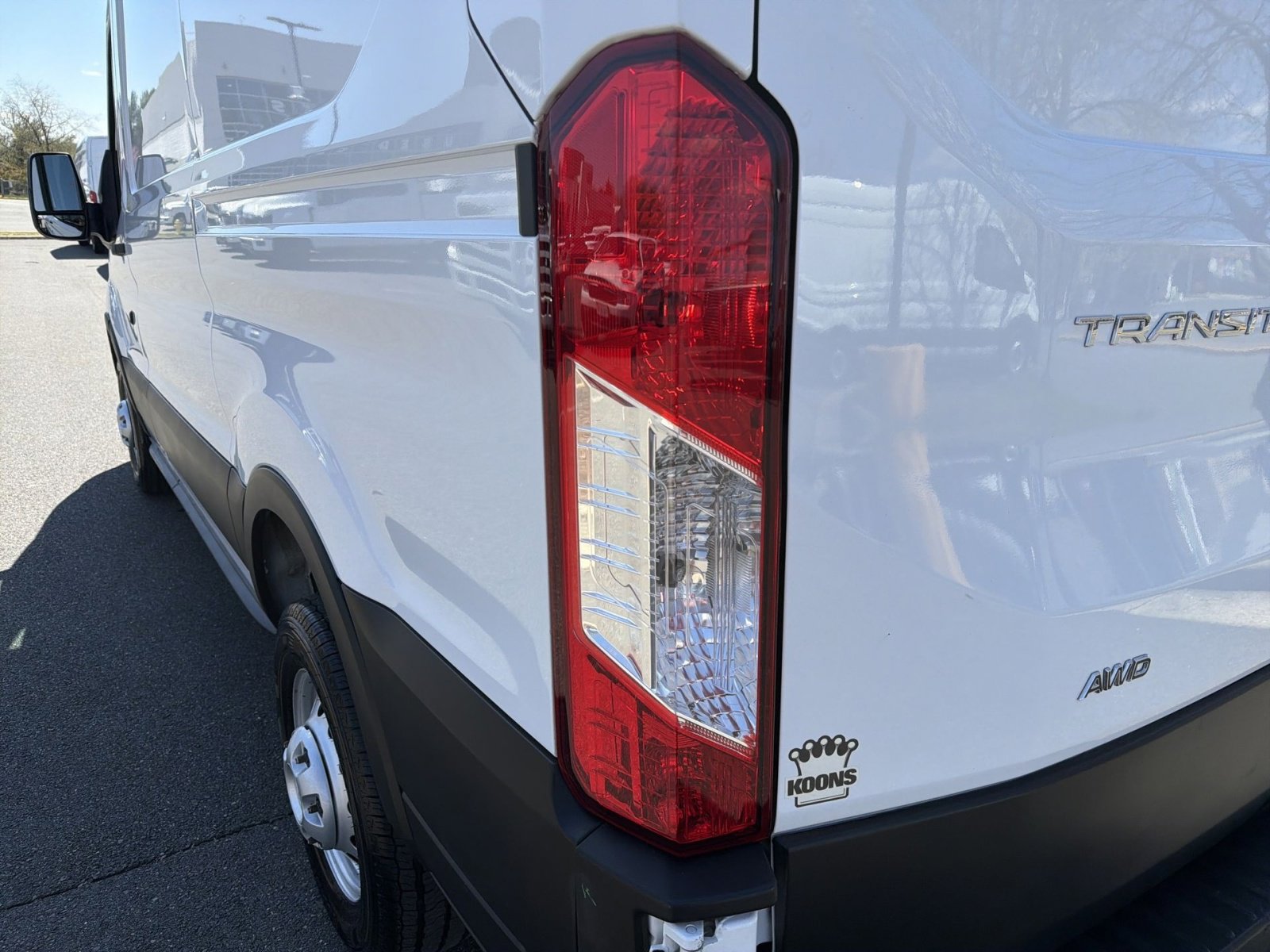 Used 2023 Ford Transit 250 Medium Roof AWD image 18