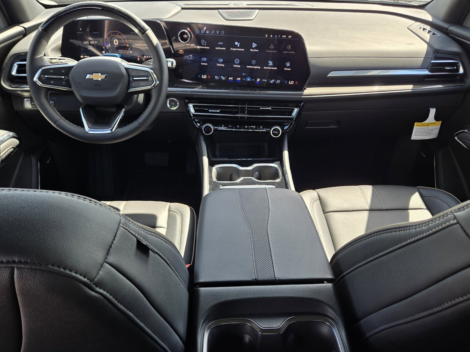 New 2026 Chevrolet Traverse High Country image 8