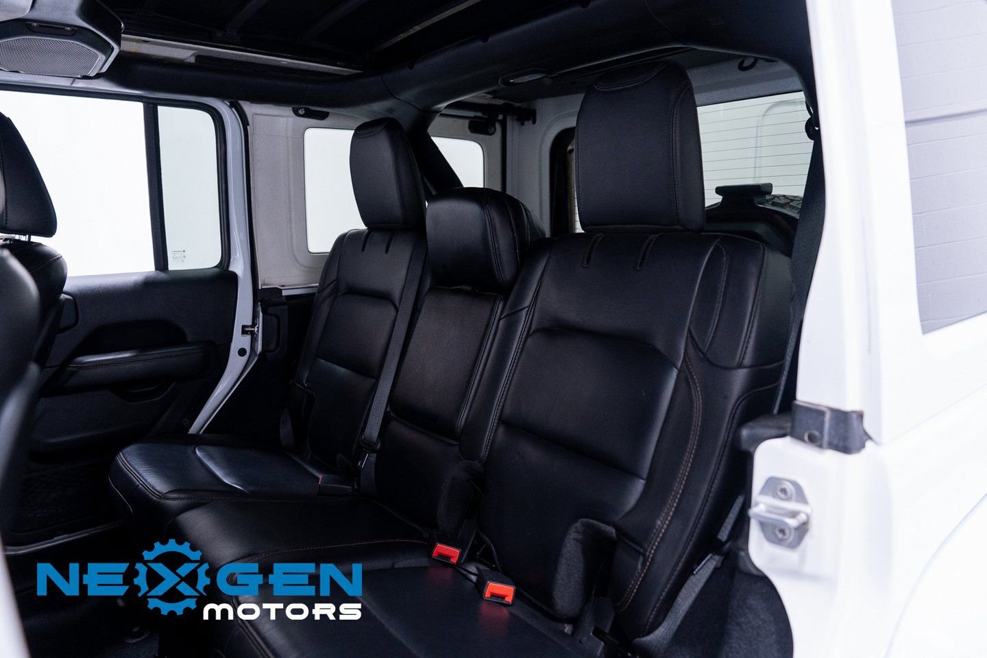 Used 2023 Jeep Wrangler Unlimited Rubicon 392 w/ Xtreme Recon 35" Tire Package image 41