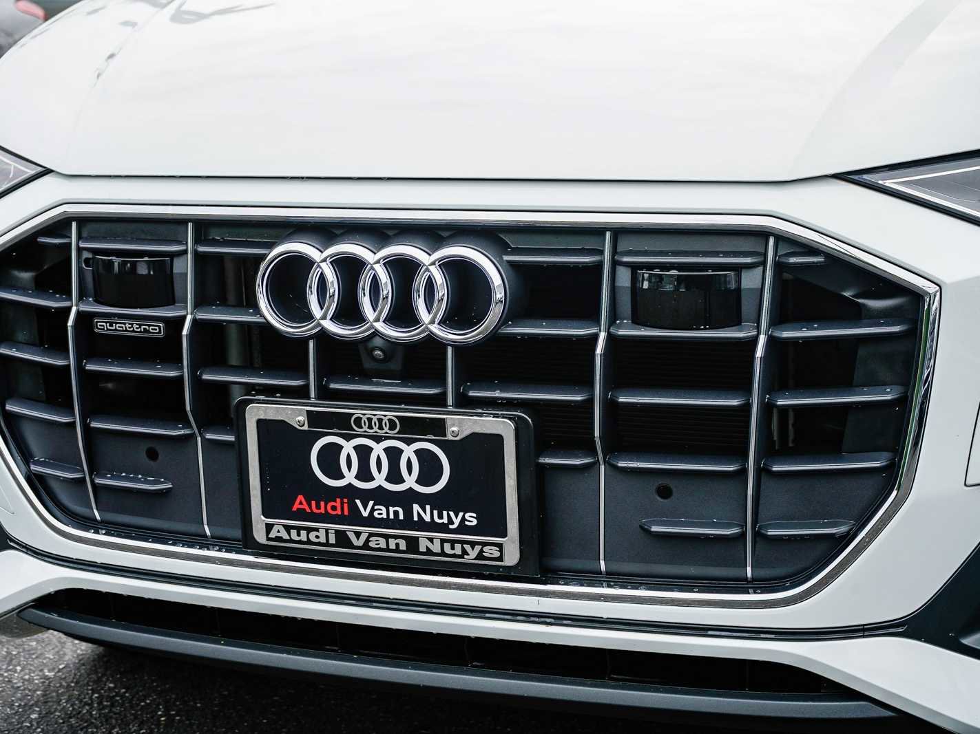 Used 2023 Audi Q8 Premium w/ Convenience Package image 8