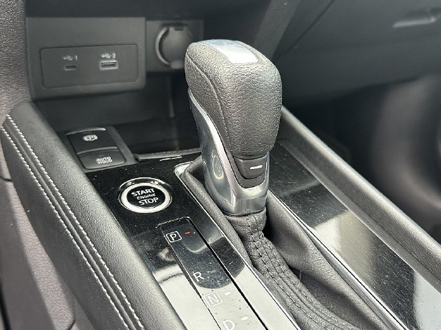 Used 2023 Nissan Kicks SV FWD image 31