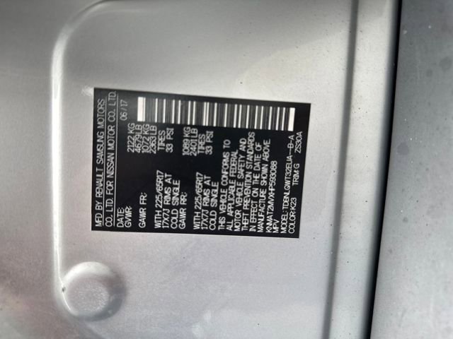 Used 2017 Nissan Rogue SV image 28