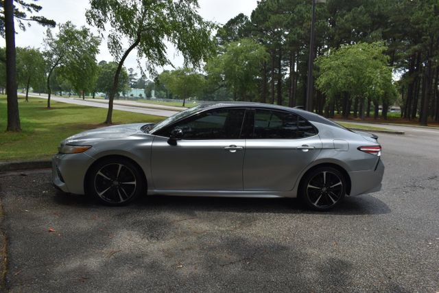 Used 2020 Toyota Camry XSE image 6