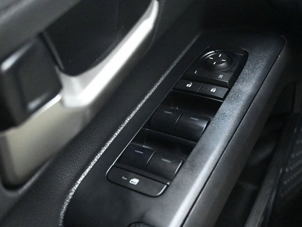 Used 2024 Toyota Tacoma TRD Sport w/ TRD Sport Upgrade Package image 13