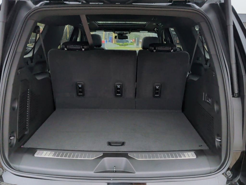 New 2026 GMC Yukon XL Denali w/ Sun & Power Step Package image 41