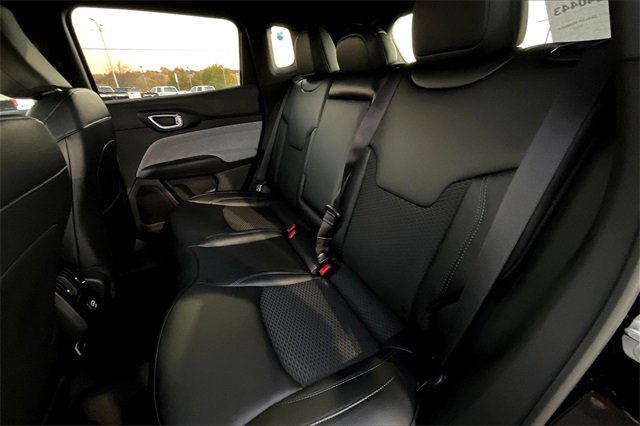 New 2026 Jeep Compass Latitude image 10