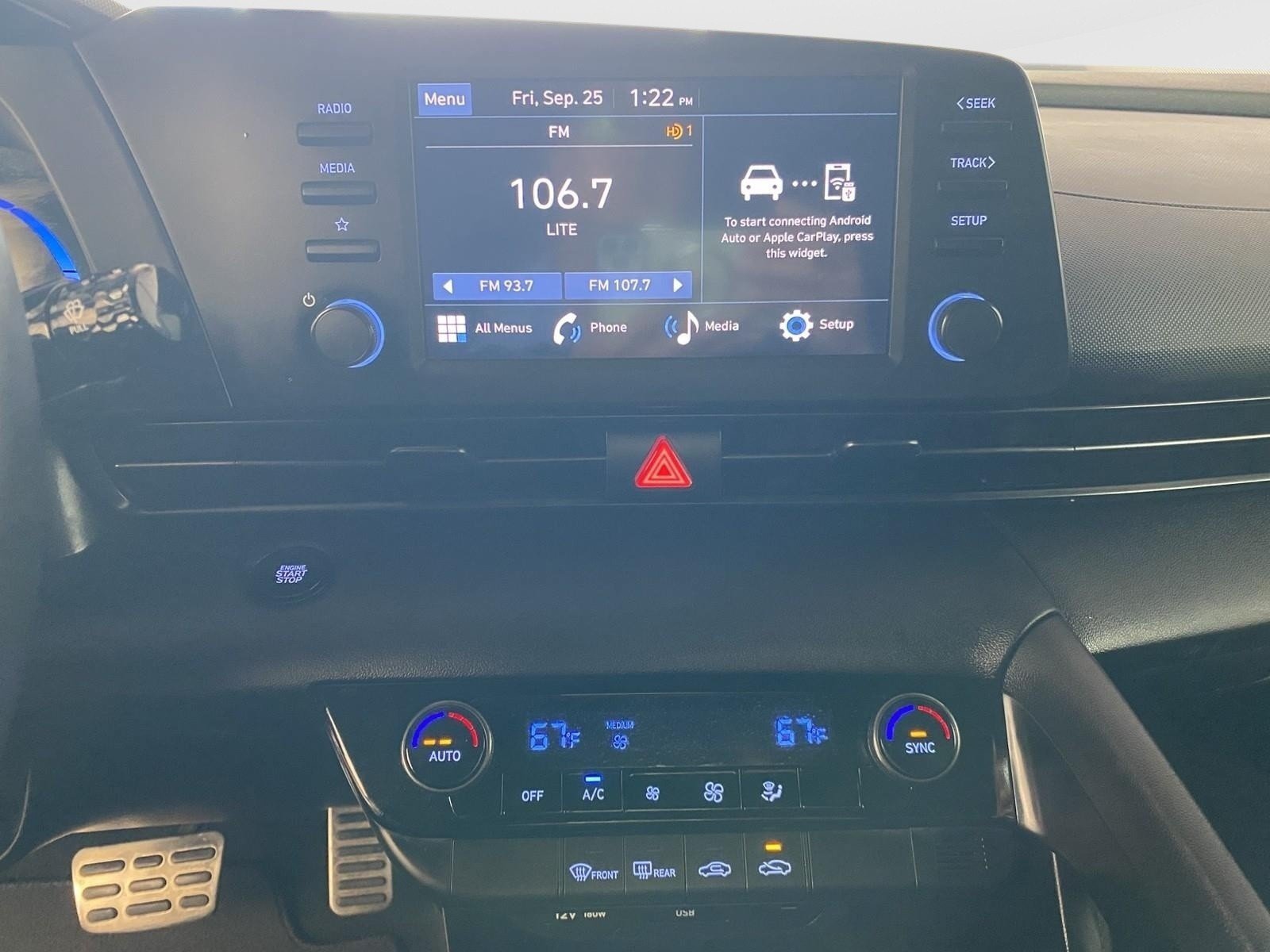 Used 2025 Hyundai Elantra Sport FWD image 23