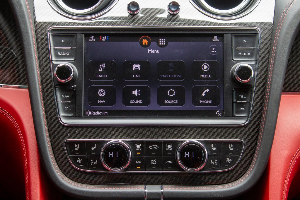 Used 2019 Bentley Bentayga image 16