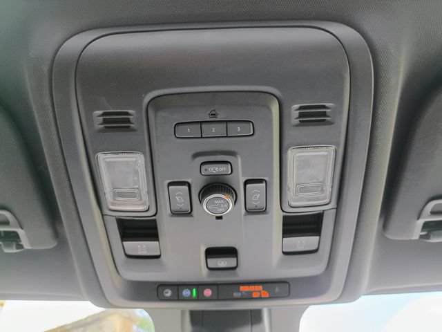 Used 2021 Chevrolet Tahoe High Country AWD/4WD image 40