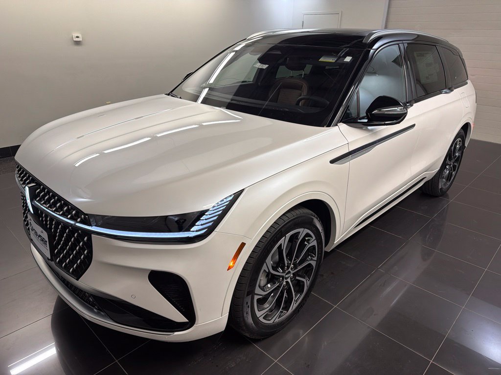 New 2026 Lincoln Nautilus Reserve AWD/4WD image 3