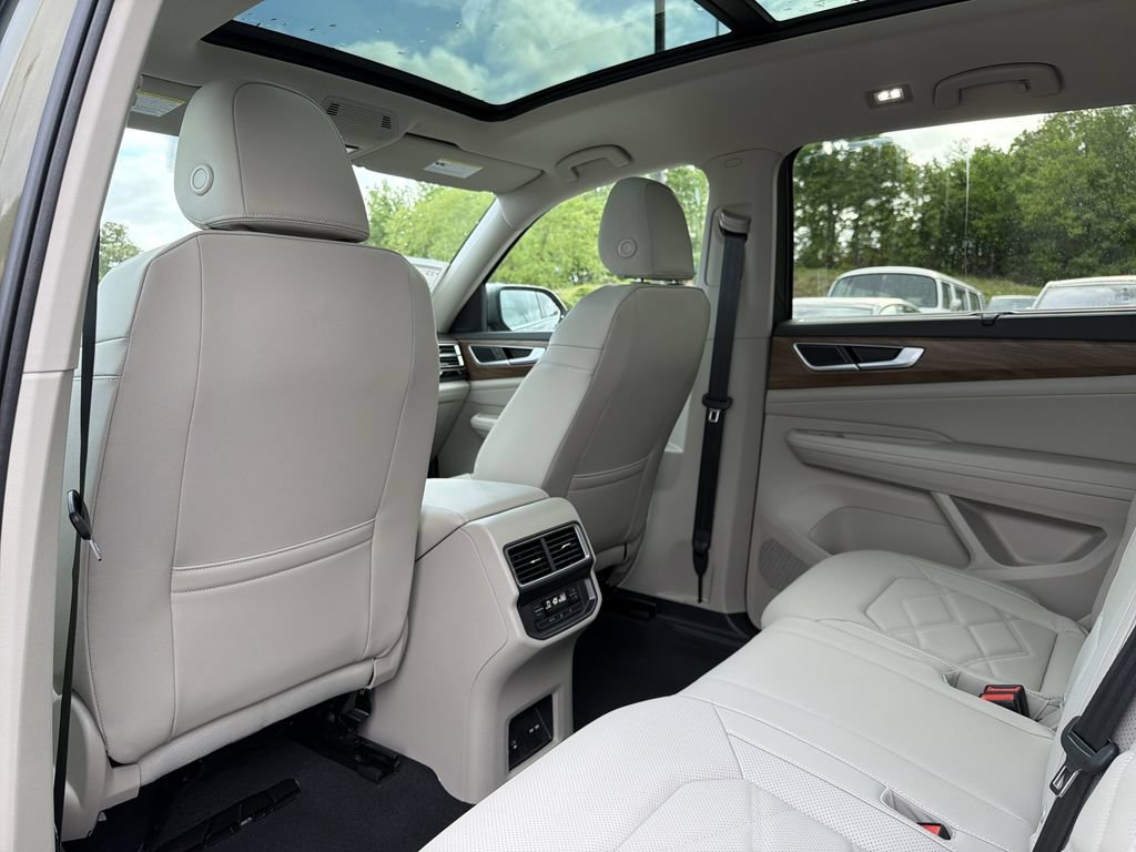 New 2026 Volkswagen Atlas SE FWD image 12