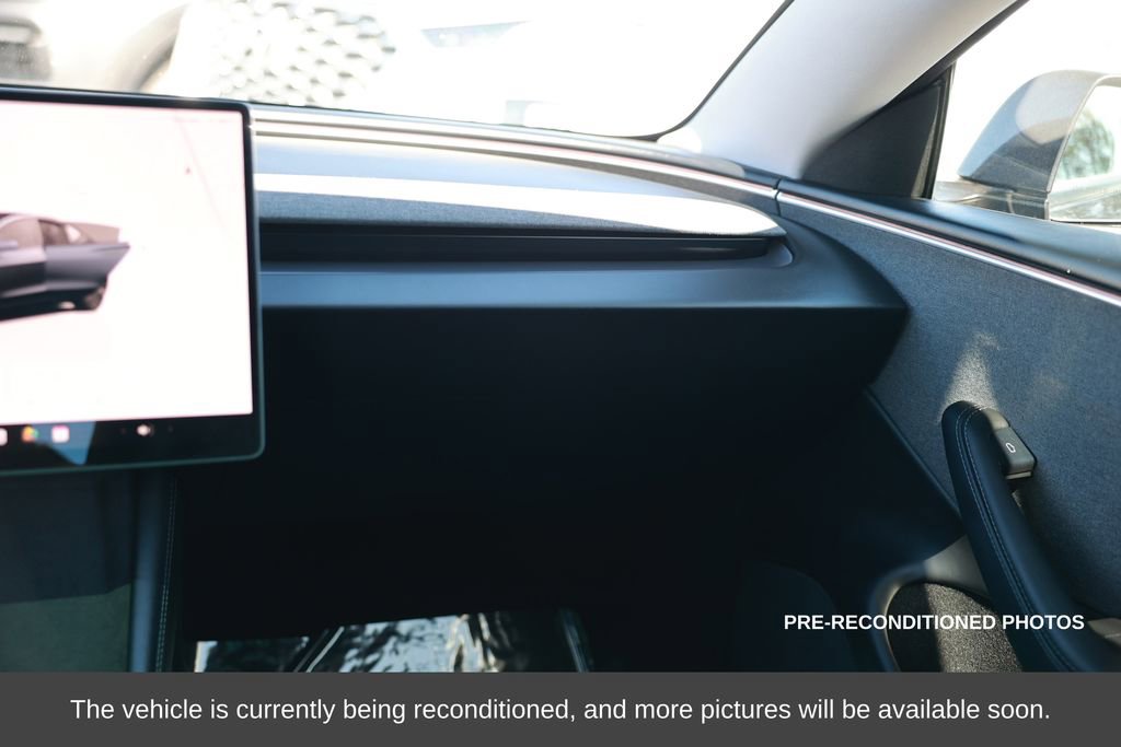 Used 2024 Tesla Model 3 Standard Range image 27