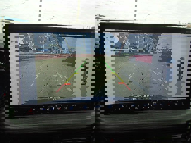 Used 2025 Ford Escape Platinum image 18